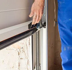 Exclusive Garage Door Service San Antonio, TX 210-245-6510 - springs-side